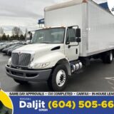 2018 International 4300 26' Dry Box 109" High Ramp Tuck