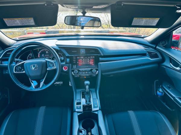 2020 Honda Civic Sport - Only 18K km & Zero