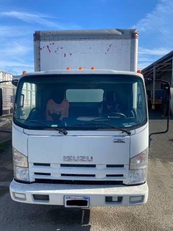 2023 Isuzu NRR Box Truck for $0 Build Credit, Poor