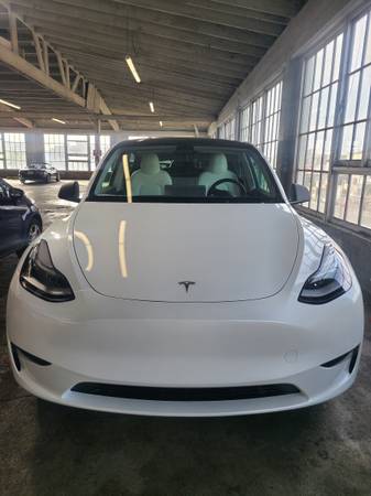 2023 Model Y Long Range for $0 Build Credit, Poor