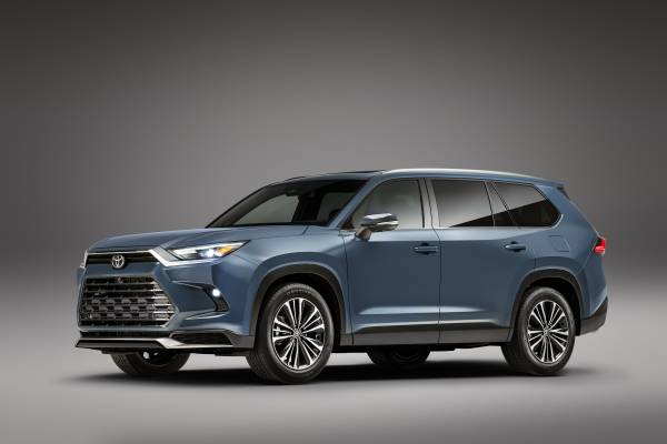 2025 Toyota Grand Highlander Hybrid - Factory Order - ETA