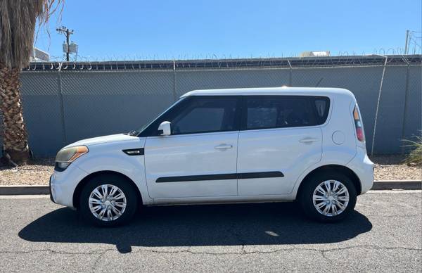 2012 Kia Soul 5-Speed Manual for $0 Build Credit, Poor