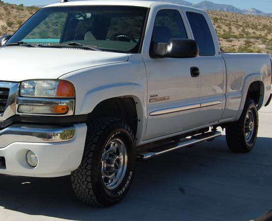 2005 GMC Sierra 2500HD 4WD for $0 Build Credit, Poor