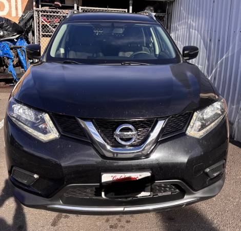 2016 Nissan Rogue Black Trim for $0 Build Credit, Poor