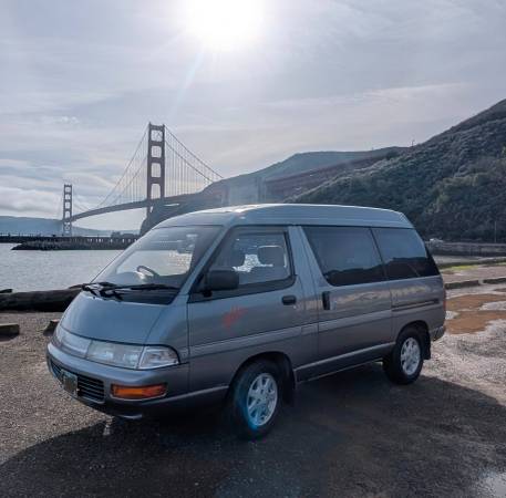 1993 Toyota TownAce Hiace Royal Lounge for $0 Build Credit,