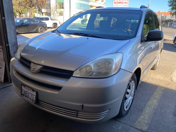 2005 Toyota Sienna LE for $0 Build Credit, Poor Credit,