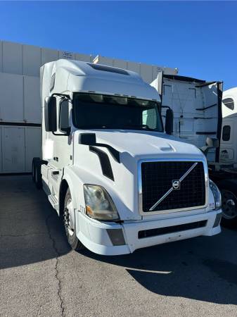 2012 Volvo VNL D13 Trim for $0 Build Credit, Poor