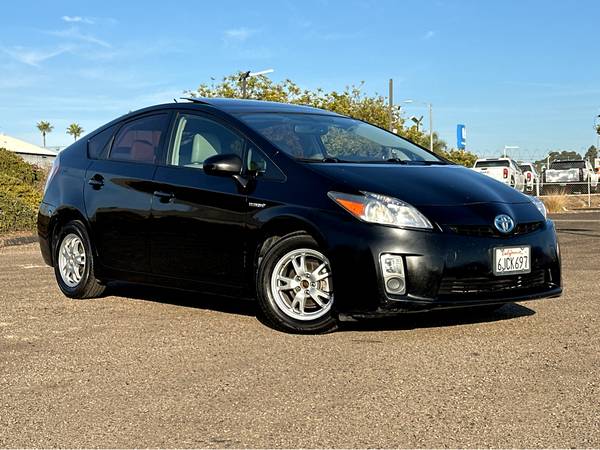 2010 Toyota Prius IV Hybrid for $0 Build Credit, Poor