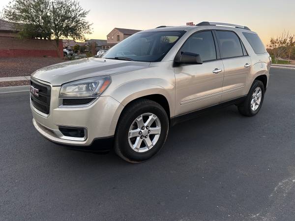 2023 GMC Acadia Denali Fully Loaded with 3rd Row Seats