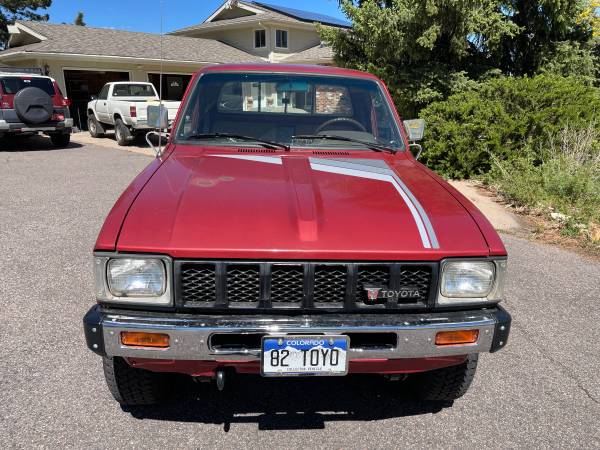 1982 Toyota Hilux 4x4 for $0 Build Credit, Poor Credit,