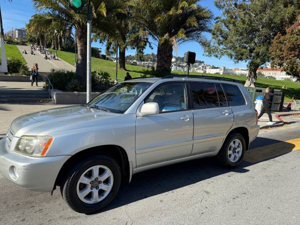 2003 Toyota Highlander - Excellent Condition, Clean and Runs Great!