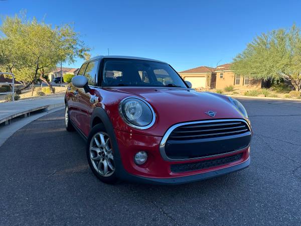 2019 MINI Cooper 4-Door Hatchback for $0 Build Credit, Poor