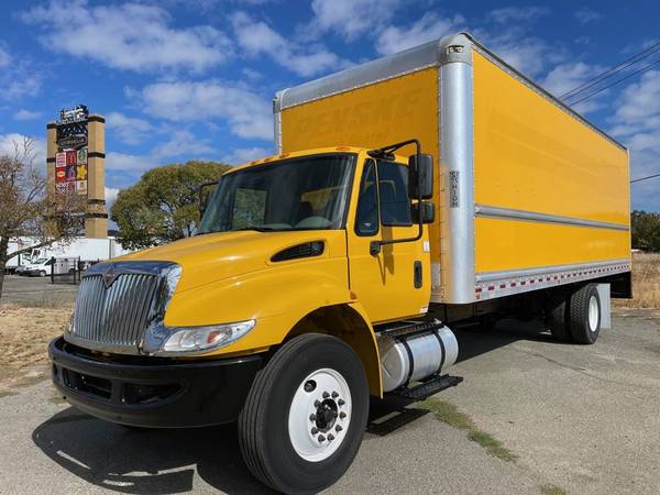2019 International 4300 26ft Cummins Air Ride Non-CDL for $0