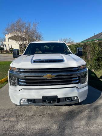 2022 Chevrolet 2500HD High Country for $0 Build Credit, Poor