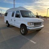 1992 Ford Econoline Campervan - Full Kitchen, Bathroom, Living Area