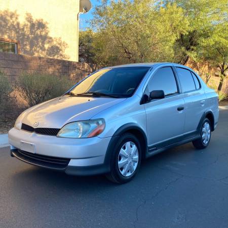 2001 Toyota Echo Trim Sold for $0 Build Credit, Poor