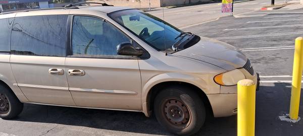 2002 Chrysler Town & Country LX for $0 Build Credit,