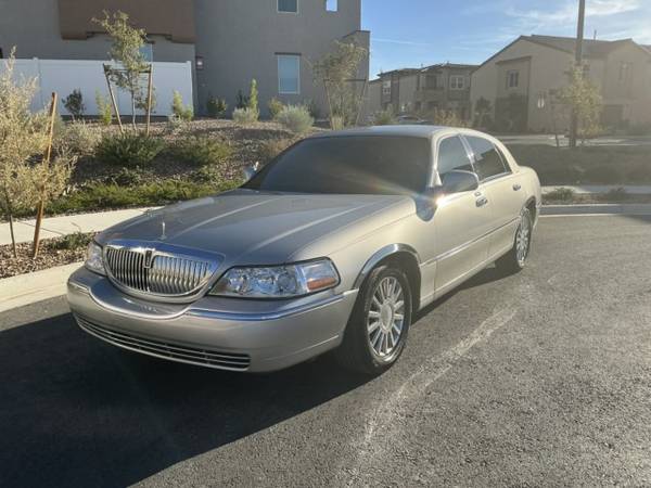 2004 Lincoln Town Car for $0 Build Credit, Poor Credit,