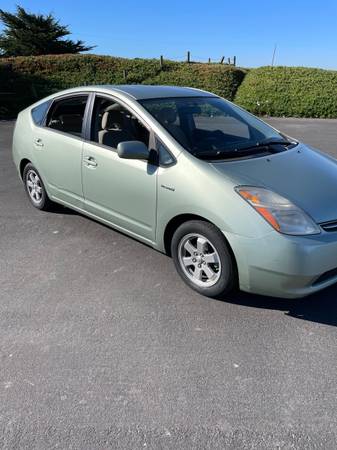 2007 Toyota Prius Hybrid Trim $4900 for $0 Build Credit,