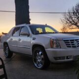 2008 Escalade EXT Premium Trim with Sunroof and Premium Wheels