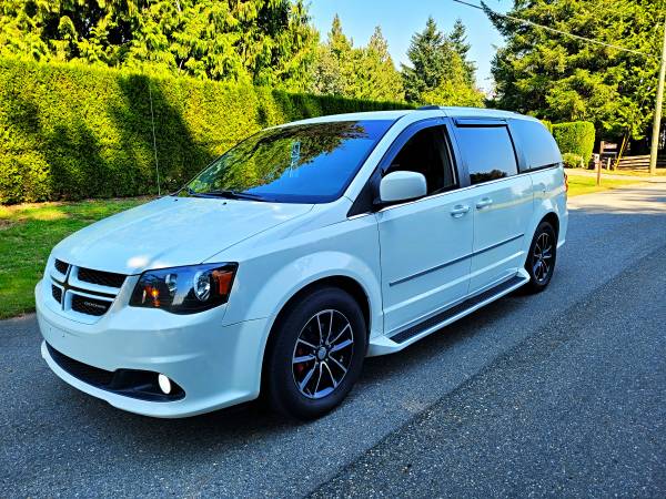 2012 Dodge Grand Caravan Crew Plus for $0 Build Credit,