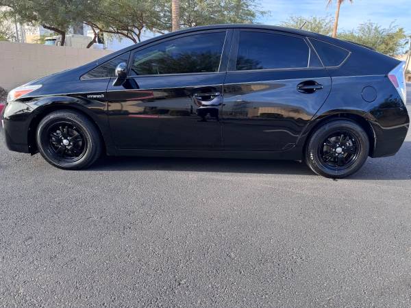 2014 Toyota Prius Hybrid Trim for $0 Build Credit, Poor