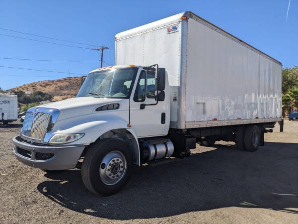 2015 International 26' Box Truck CDL for $0 Build Credit,
