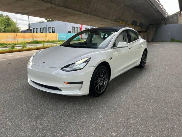 2020 Tesla Model 3 K6211 for $0 Build Credit, Poor