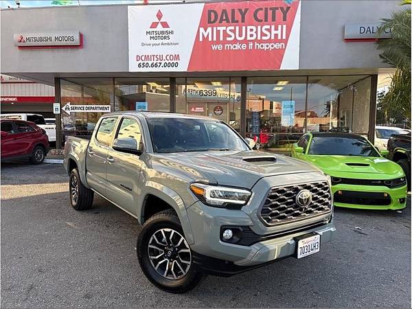 2022 Toyota Tacoma TRD Sport Double Cab 4D 5 ft