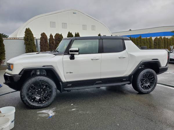 2025 GMC Hummer EV Truck 2X - Crab Walk/Adaptive Air