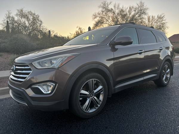 2014 Hyundai Santa Fe Limited (3rd Row Seat) for $0
