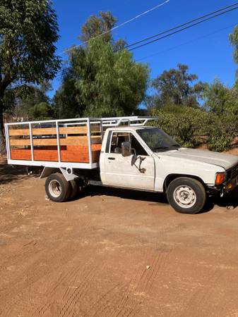 1986 Toyota Pickup Truck for $0 Build Credit, Poor Credit,