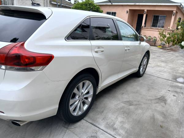 2014 Toyota Venza LE Clean Title for $0 Build Credit,