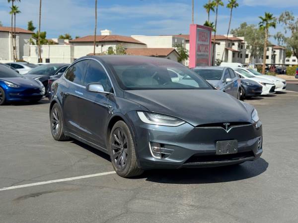 2019 Tesla Model X 100D for $0 Build Credit, Poor