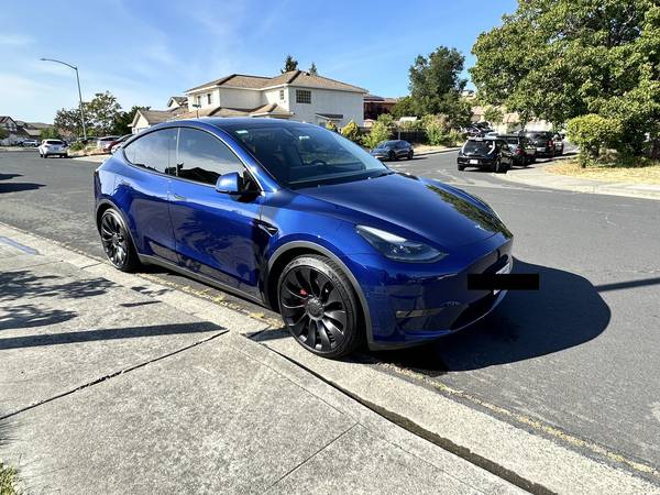 2022 Tesla Model Y Performance for $0 Build Credit, Poor