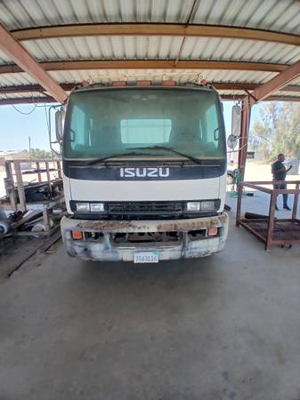 2005 Isuzu FTR Diesel Automatic Air Brake 102,000 Miles $8,500