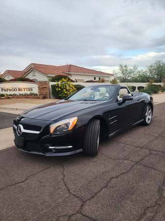 2014 Mercedes SL 550 Magic Sky Top - Like New