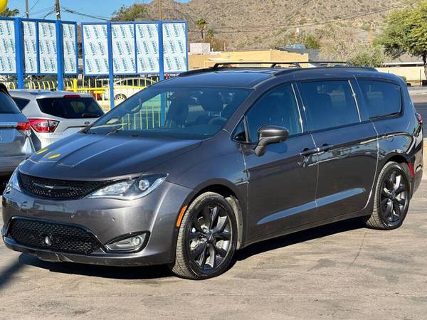 2019 Chrysler Pacifica Touring L Plus for $0 Build Credit,