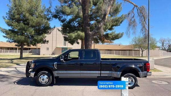 2021 Ford F350 Super Duty Lariat Crew Cab 4D 8