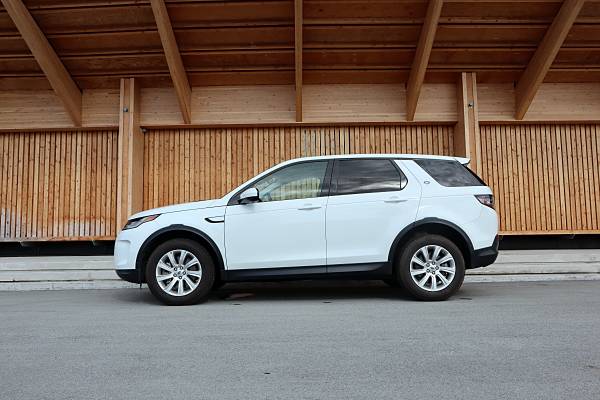 2021 Land Rover Discovery Sport SE 27,620 km - No