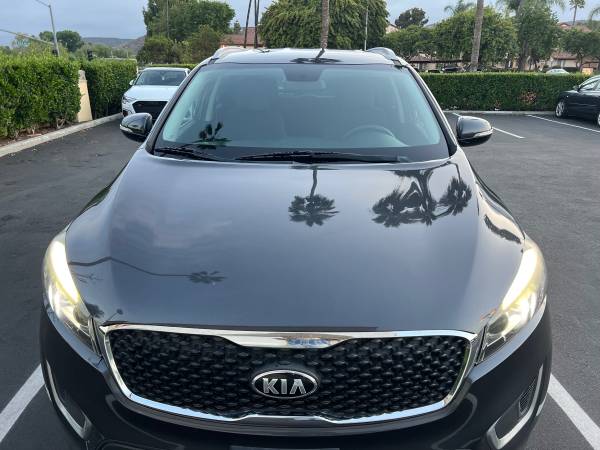2018 KIA SORENTO Clean Title Trim for $0 Build Credit,