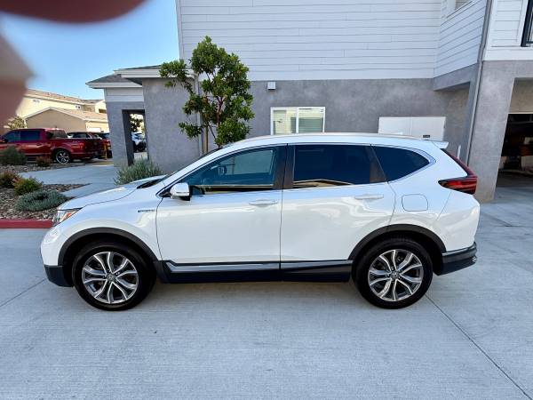2020 Honda CR-V Hybrid Touring for $0 Build Credit, Poor