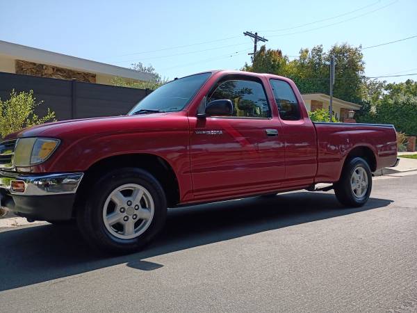 2023 Toyota Tacoma V6 Extra Cab Fully Loaded 5-Speed One
