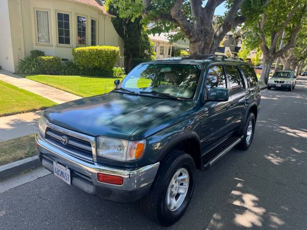1998 Toyota 4Runner SR5 4WD for $0 Build Credit, Poor