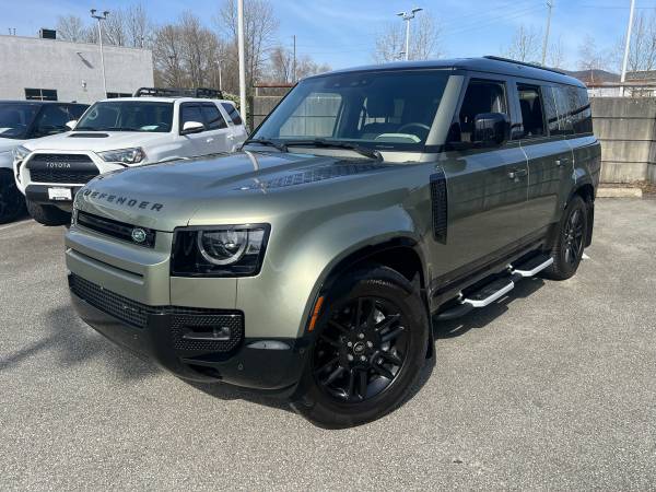 2023 Land Rover Defender 130 P400 X-Dynamic SE 4WD for