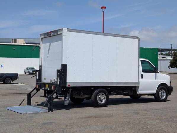 2019 Chevrolet Express 3500 12FT Box Truck with Liftgate GAS