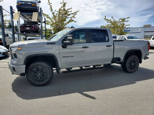 2024 Chevrolet Silverado 3500 2LT - Tech Package, Leather, 5th