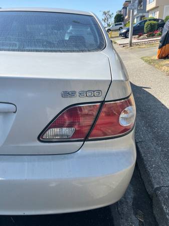 2023 Lexus ES 300 Trim for $0 Build Credit, Poor