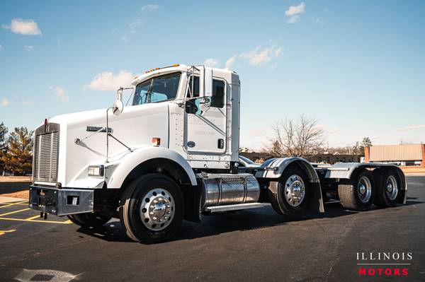 2012 Kenworth T-800 Tri-Axle Day Cab for $0 Build Credit,