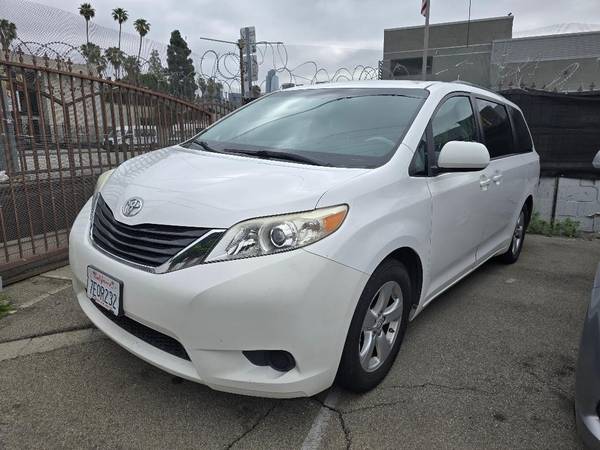 2014 Toyota Sienna LE for $0 Build Credit, Poor Credit,